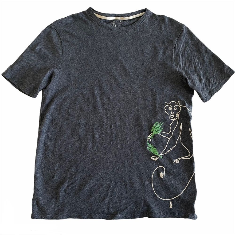 ED by Ellen DeGeneres Lemur Outline Tee